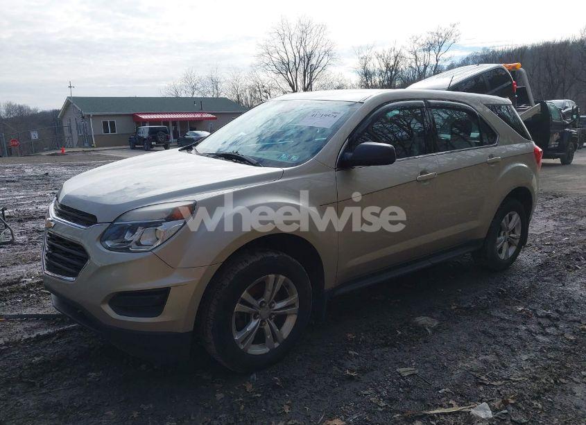 Photo 2 of 2016 Chevrolet Equinox LS (VIN 2GNALBEK8G1127098)