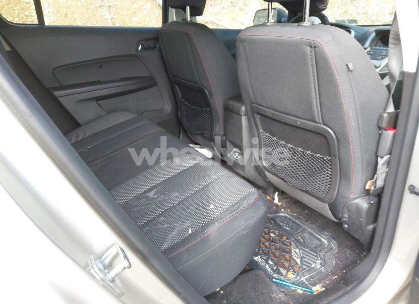 Photo 8 of 2016 Chevrolet Equinox LS (VIN 2GNALBEK8G1127098)