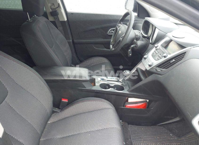 Photo 5 of 2016 Chevrolet Equinox LS (VIN 2GNALBEK8G6179964)