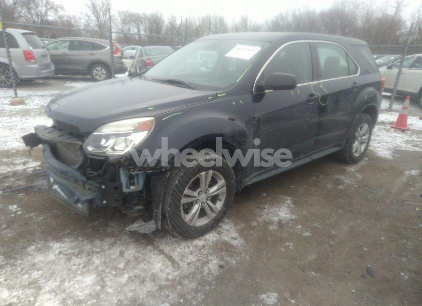Photo 2 of 2016 Chevrolet Equinox LS (VIN 2GNALBEK8G6251889)