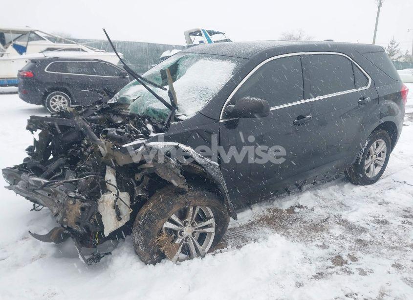Photo 2 of 2017 Chevrolet Equinox LS (VIN 2GNALBEK8H1511108)
