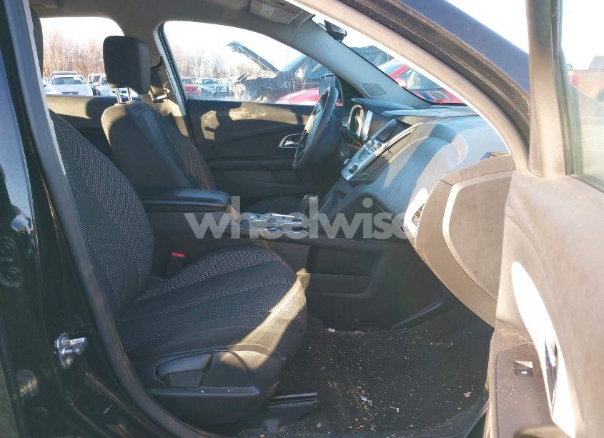 Photo 5 of 2017 Chevrolet Equinox LS (VIN 2GNALBEK8H1516678)