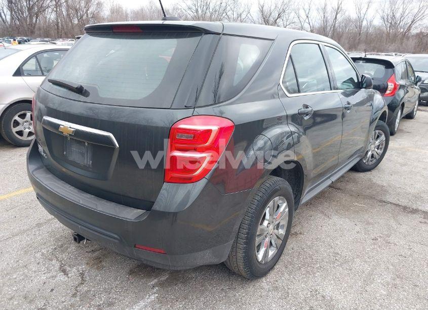 Photo 4 of 2017 Chevrolet Equinox LS (VIN 2GNALBEK8H1531245)