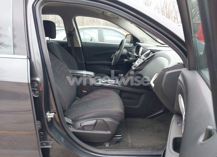 Photo 5 of 2017 Chevrolet Equinox LS (VIN 2GNALBEK8H1531245)