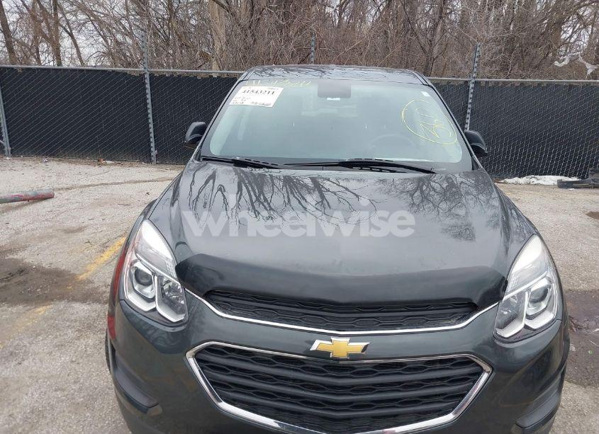 Photo 6 of 2017 Chevrolet Equinox LS (VIN 2GNALBEK8H1531245)