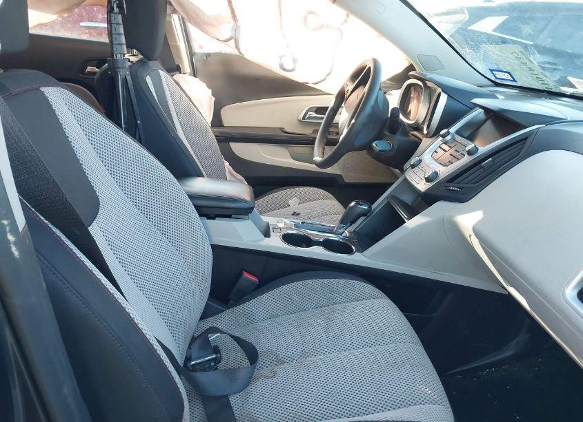 Photo 5 of 2017 Chevrolet Equinox LS (VIN 2GNALBEK8H1533710)