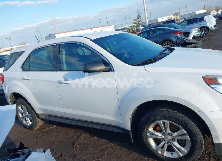 Photo 13 of 2017 Chevrolet Equinox LS (VIN 2GNALBEK8H1558378)