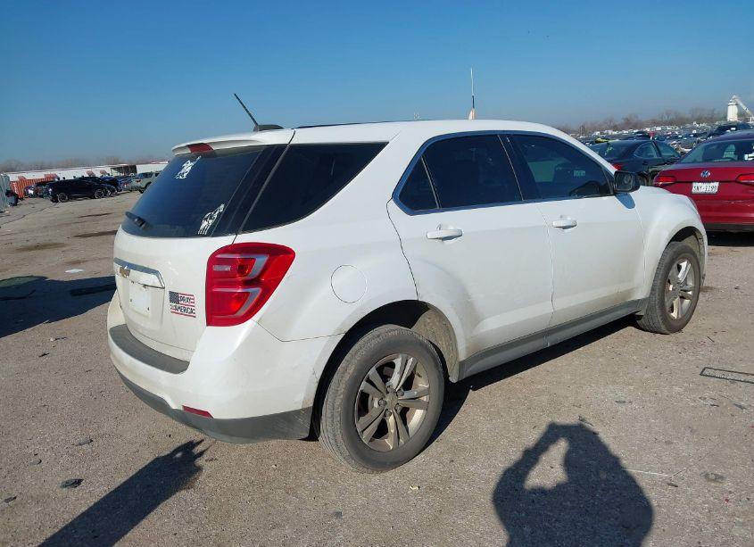 Photo 4 of 2017 Chevrolet Equinox LS (VIN 2GNALBEK8H1560910)