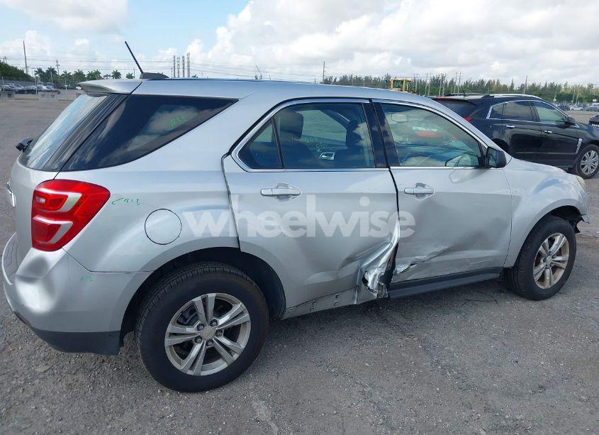 Photo 6 of 2017 Chevrolet Equinox LS (VIN 2GNALBEK8H1593597)