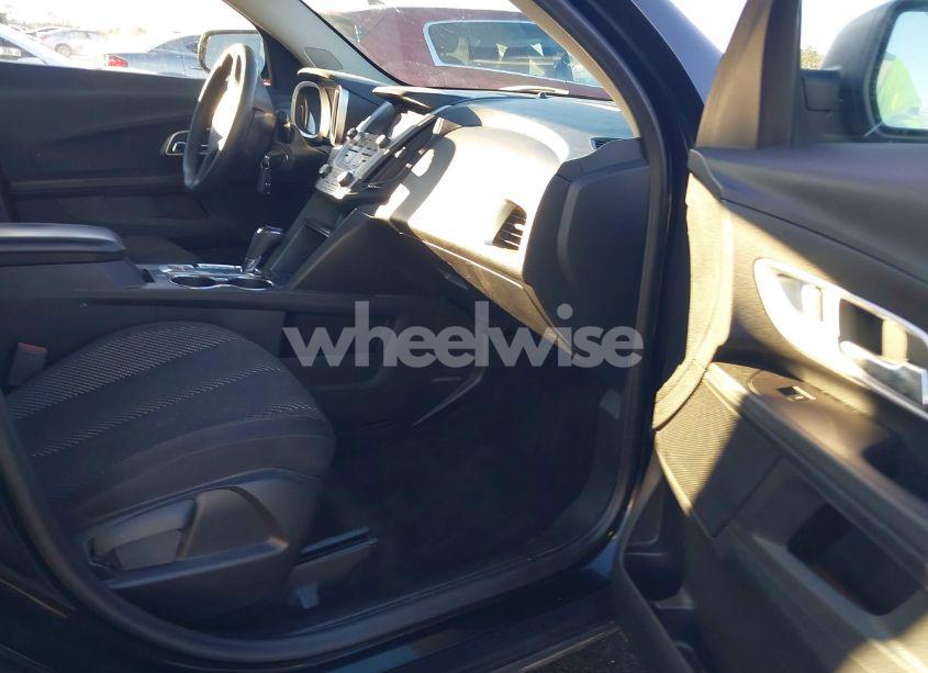 Photo 5 of 2017 Chevrolet Equinox LS (VIN 2GNALBEK8H1611709)