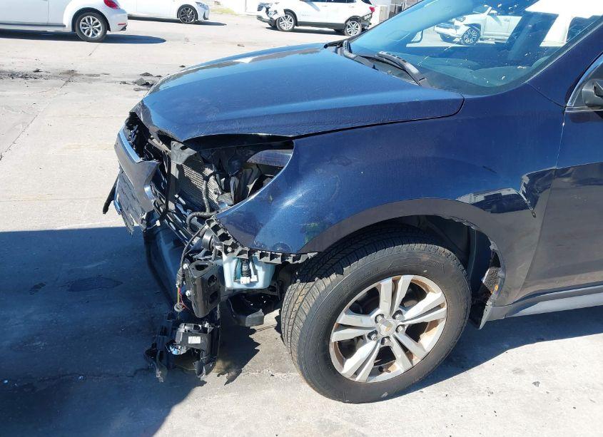 Photo 6 of 2017 Chevrolet Equinox LS (VIN 2GNALBEK8H6115263)