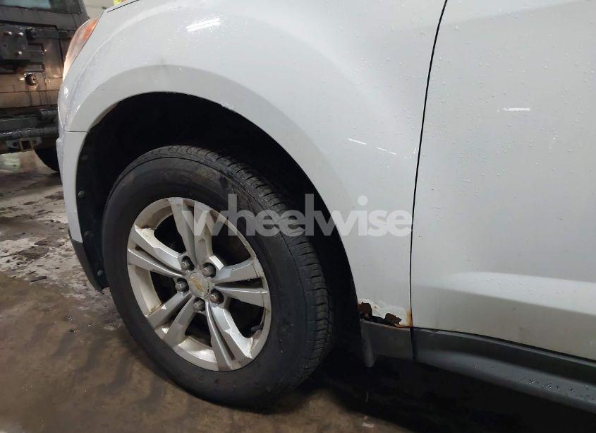 Photo 12 of 2012 Chevrolet Equinox LS (VIN 2GNALBEK9C1143918)