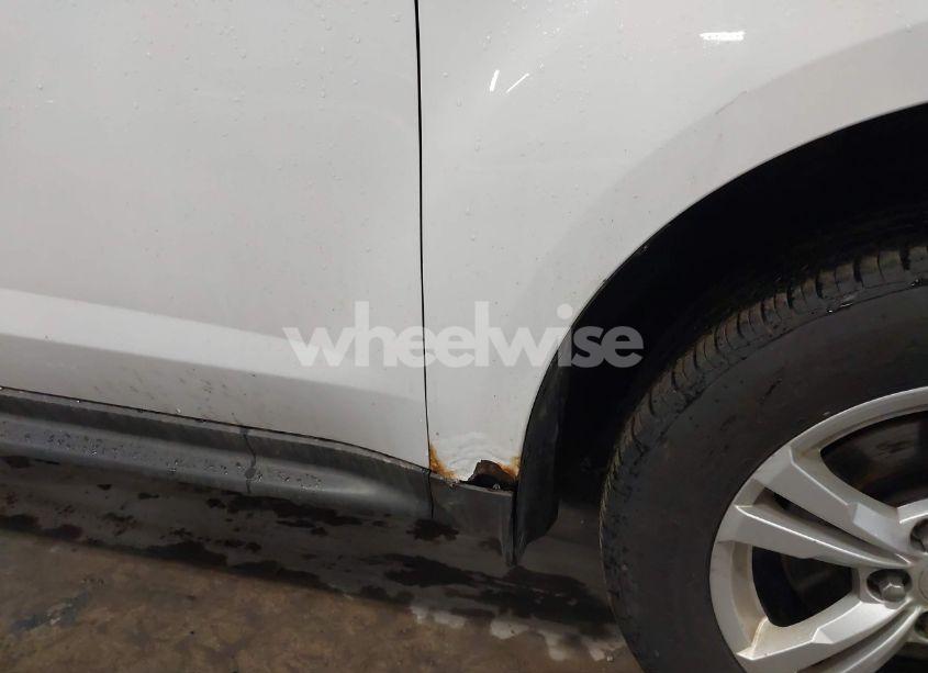 Photo 13 of 2012 Chevrolet Equinox LS (VIN 2GNALBEK9C1143918)