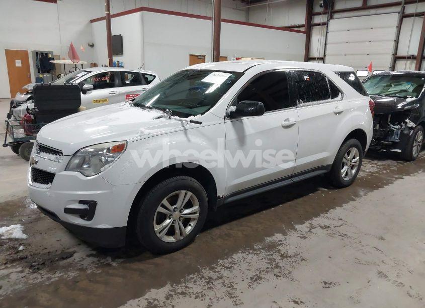 Photo 2 of 2012 Chevrolet Equinox LS (VIN 2GNALBEK9C1143918)