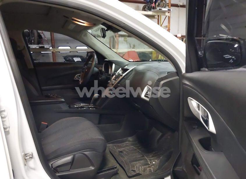 Photo 5 of 2012 Chevrolet Equinox LS (VIN 2GNALBEK9C1143918)