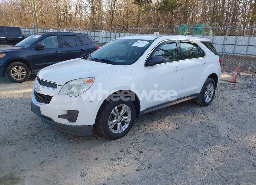 Photo 2 of 2012 Chevrolet Equinox LS (VIN 2GNALBEK9C1186090)