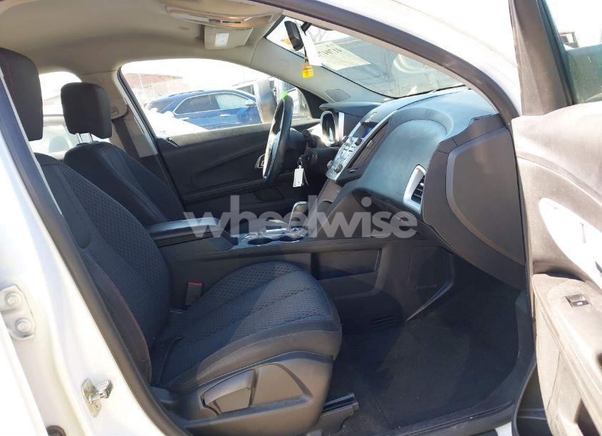 Photo 5 of 2012 Chevrolet Equinox LS (VIN 2GNALBEK9C1329412)