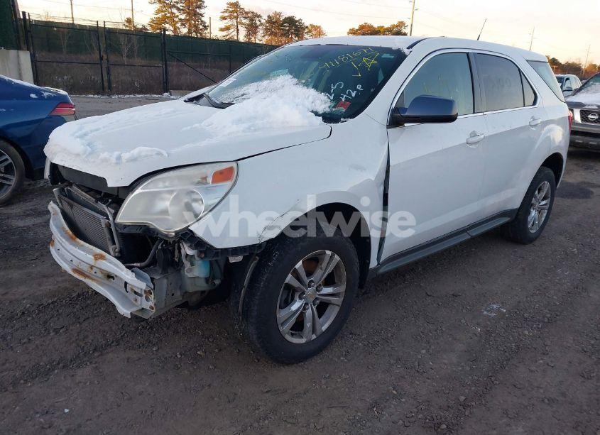 Photo 2 of 2012 Chevrolet Equinox LS (VIN 2GNALBEK9C6191101)
