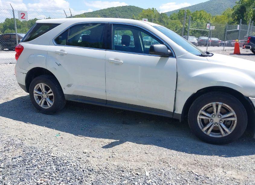 Photo 6 of 2013 Chevrolet Equinox LS (VIN 2GNALBEK9D6322254)
