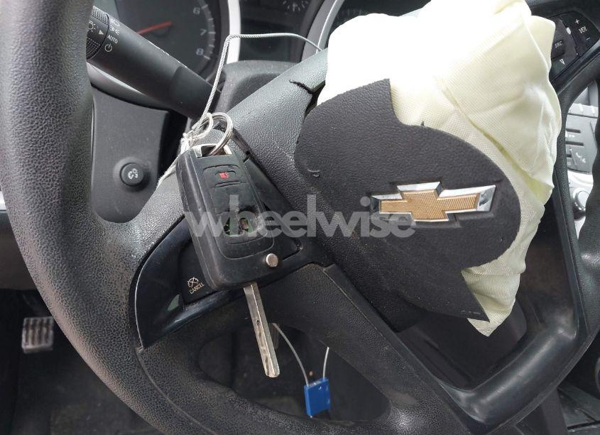 Photo 11 of 2013 Chevrolet Equinox LS (VIN 2GNALBEK9D6335618)