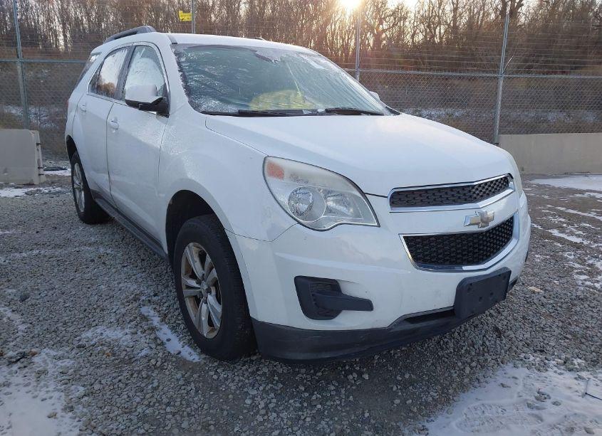 2015 Chevrolet Equinox 1LT (VIN 2GNALBEK9F6412796) main photo