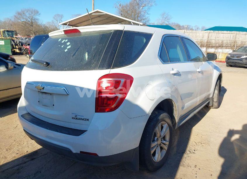 Photo 4 of 2016 Chevrolet Equinox LS (VIN 2GNALBEK9G1137719)