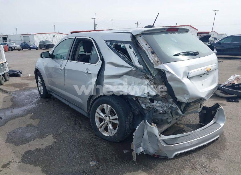 Photo 3 of 2016 Chevrolet Equinox LS (VIN 2GNALBEK9G6204418)