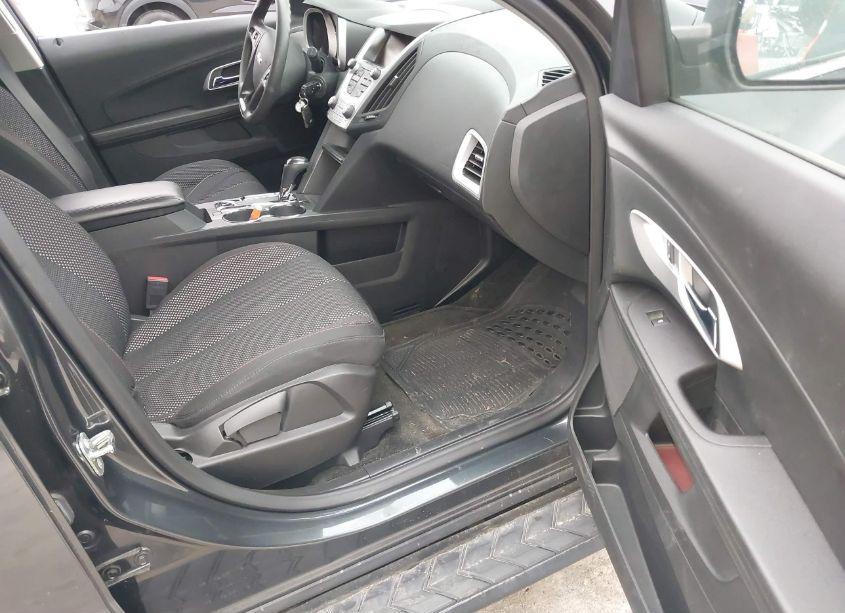 Photo 5 of 2017 Chevrolet Equinox LS (VIN 2GNALBEK9H1568465)