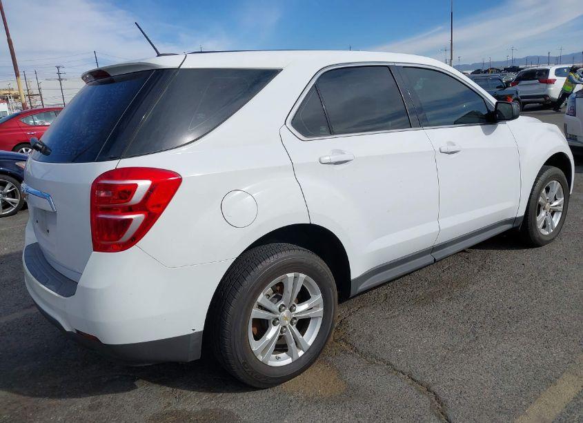 Photo 4 of 2017 Chevrolet Equinox LS (VIN 2GNALBEK9H1604882)