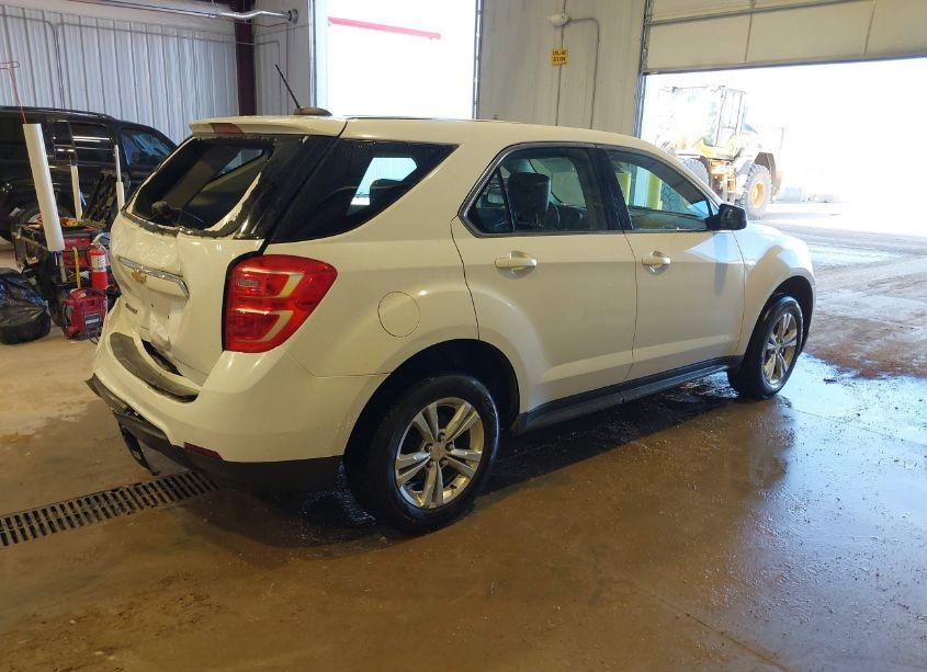 Photo 4 of 2017 Chevrolet Equinox LS (VIN 2GNALBEK9H1605918)