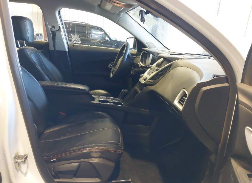 Photo 5 of 2017 Chevrolet Equinox LS (VIN 2GNALBEK9H1605918)