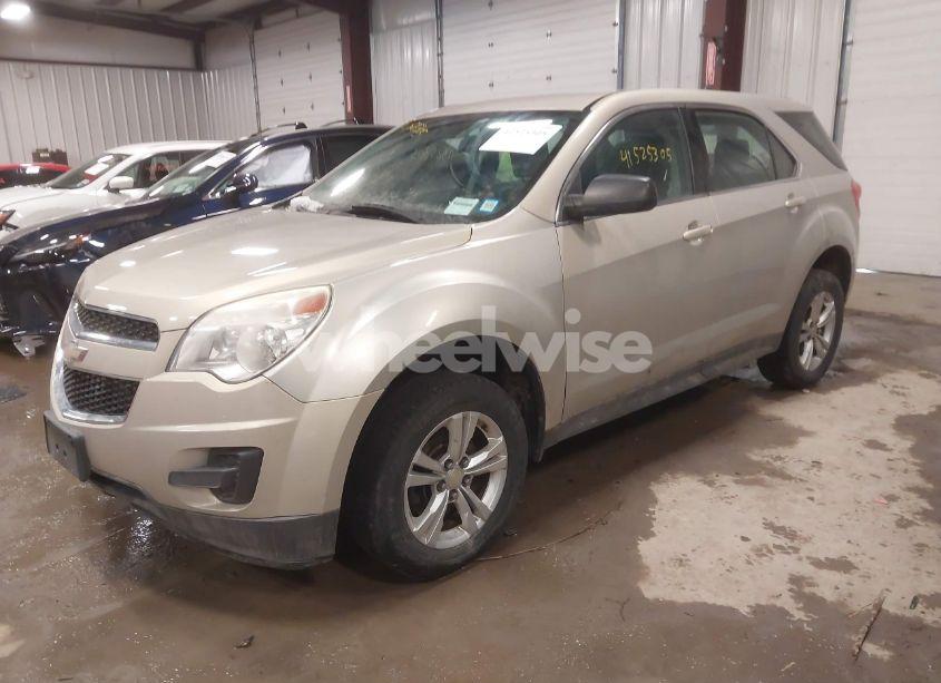 Photo 2 of 2012 Chevrolet Equinox LS (VIN 2GNALBEKXC6301203)