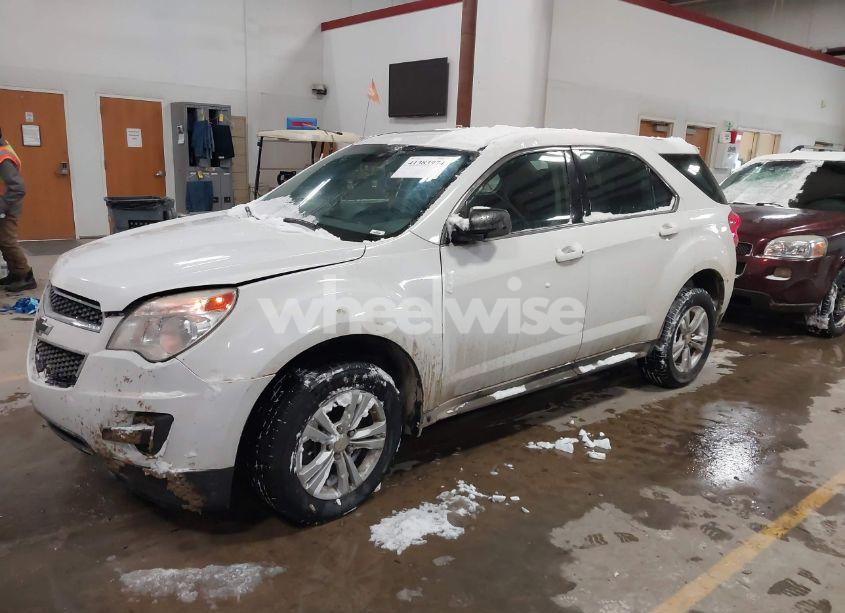 Photo 2 of 2012 Chevrolet Equinox LS (VIN 2GNALBEKXC6311603)