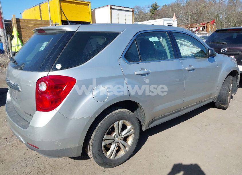 Photo 4 of 2013 Chevrolet Equinox LS (VIN 2GNALBEKXD1267858)