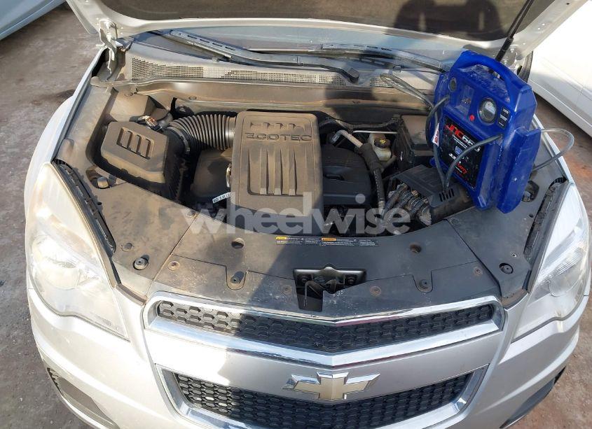 Photo 10 of 2013 Chevrolet Equinox LS (VIN 2GNALBEKXD6121477)