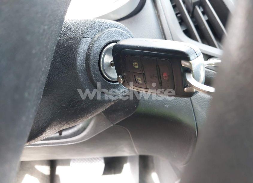 Photo 11 of 2013 Chevrolet Equinox LS (VIN 2GNALBEKXD6362620)