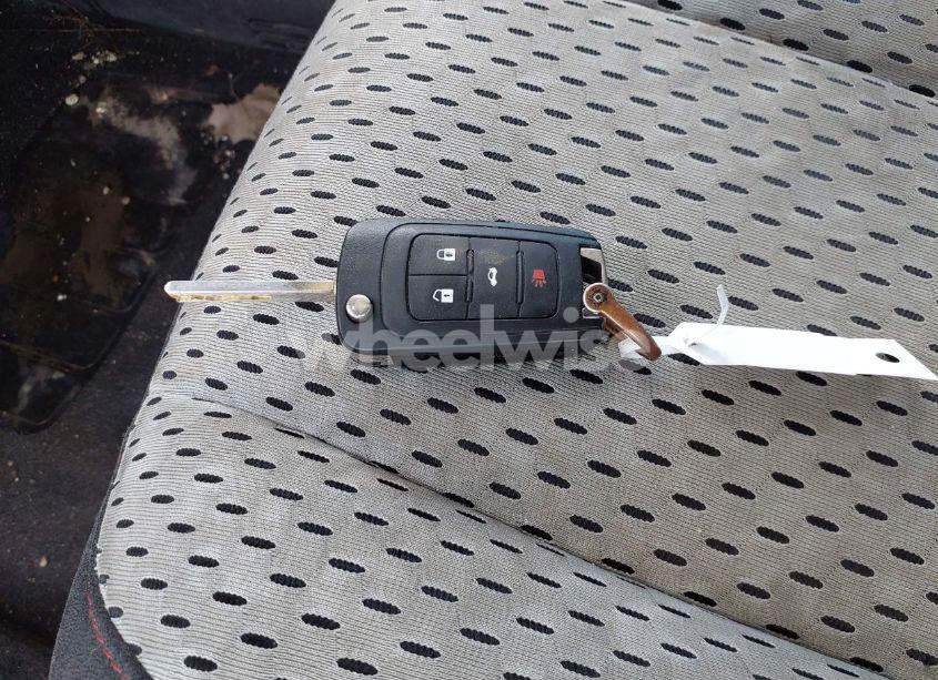 Photo 11 of 2013 Chevrolet Equinox LS (VIN 2GNALBEKXD6372418)