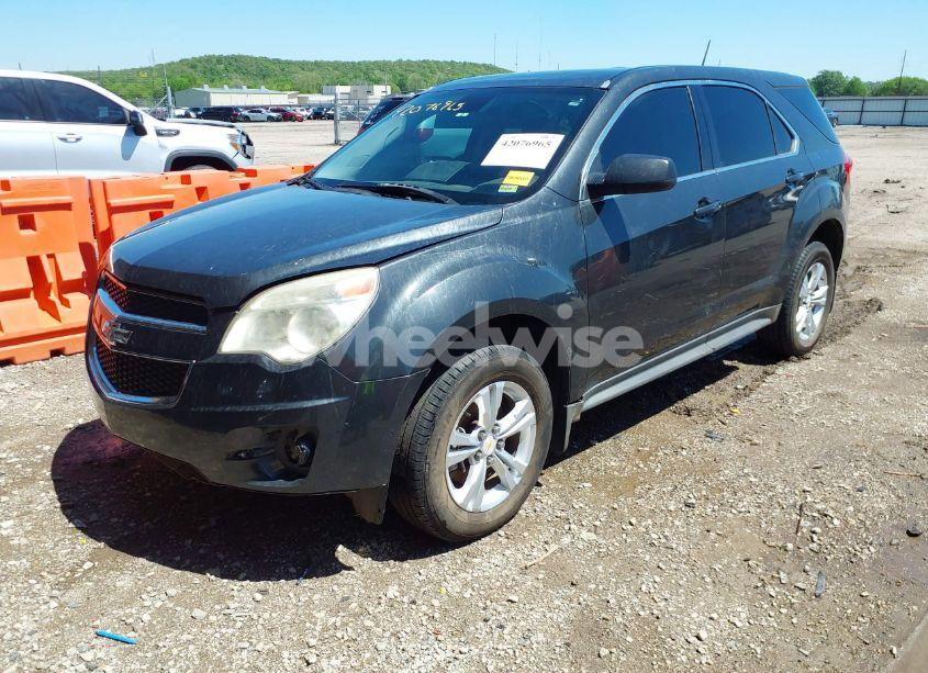 Photo 2 of 2013 Chevrolet Equinox LS (VIN 2GNALBEKXD6372418)
