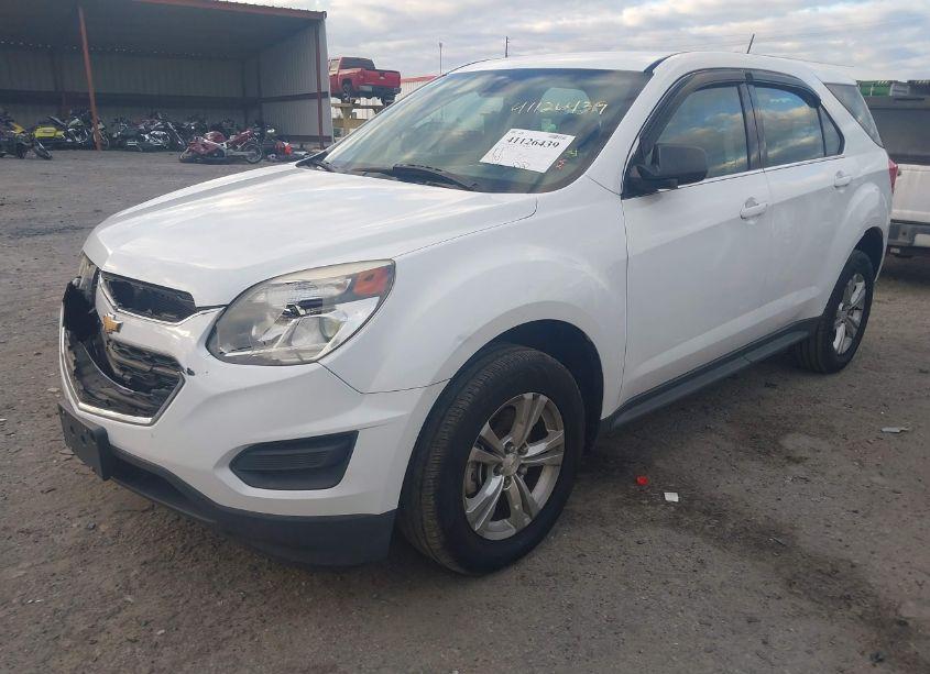 Photo 2 of 2016 Chevrolet Equinox L (VIN 2GNALBEKXG1119746)