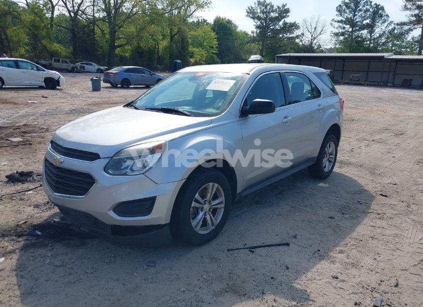 Photo 2 of 2016 Chevrolet Equinox LS (VIN 2GNALBEKXG1127264)