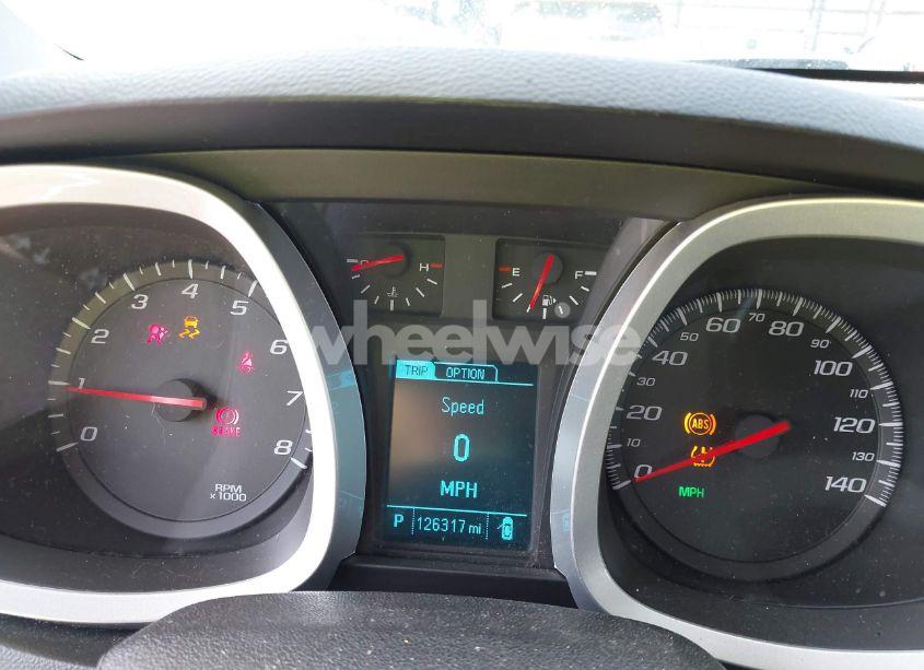 Photo 7 of 2016 Chevrolet Equinox LS (VIN 2GNALBEKXG6117353)