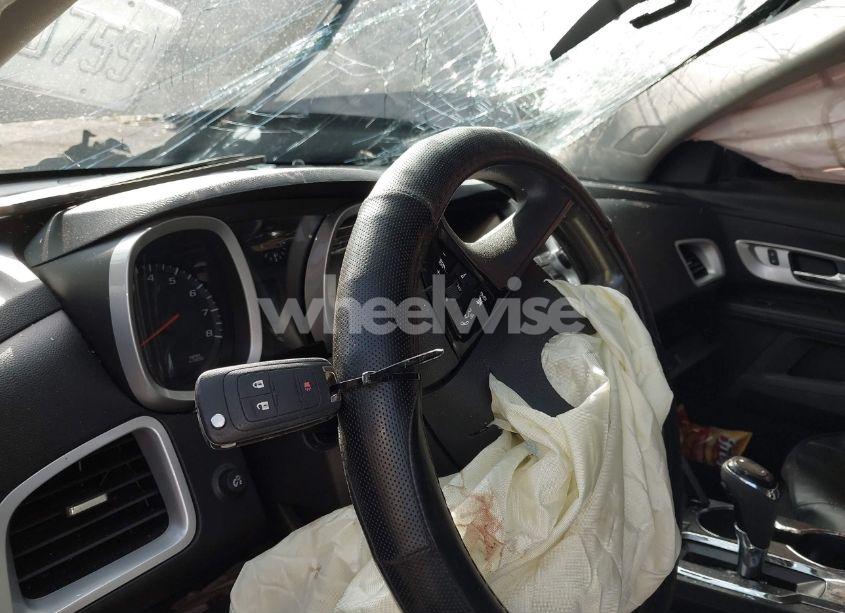 Photo 11 of 2016 Chevrolet Equinox LS (VIN 2GNALBEKXG6333946)