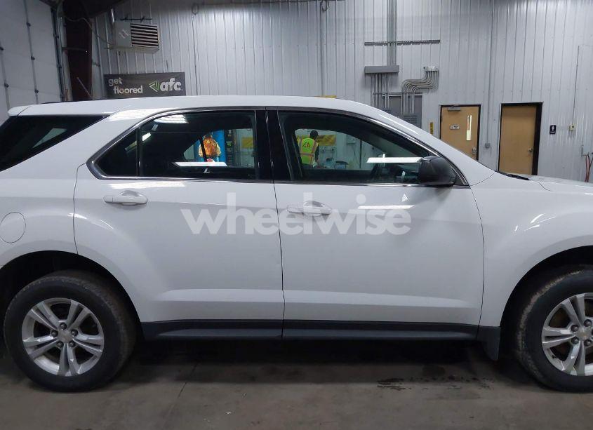 Photo 13 of 2017 Chevrolet Equinox LS (VIN 2GNALBEKXH1503141)