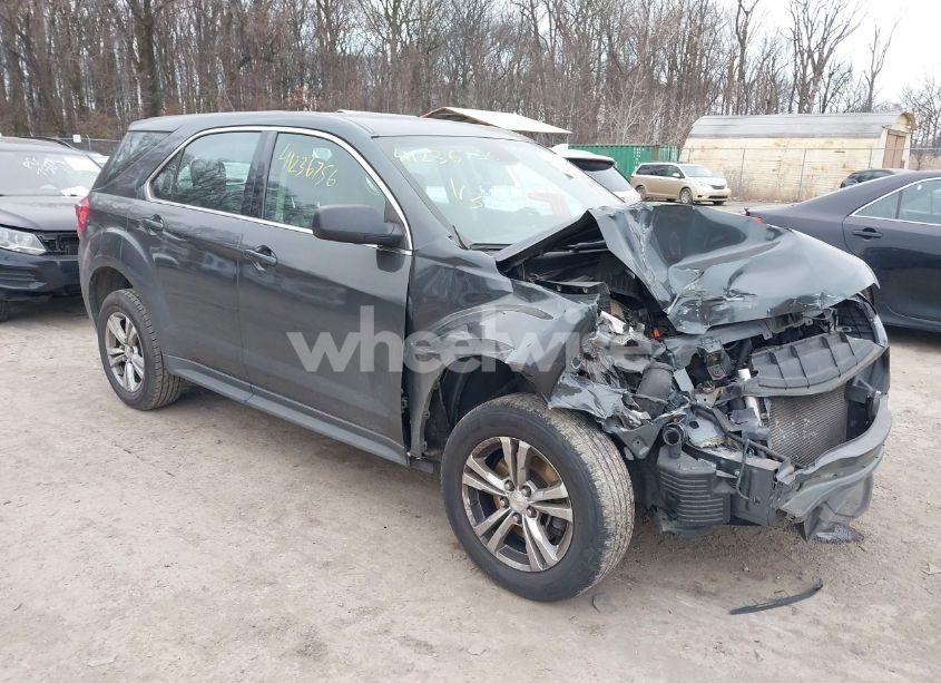 2017 Chevrolet Equinox LS (VIN 2GNALBEKXH1513877) main photo