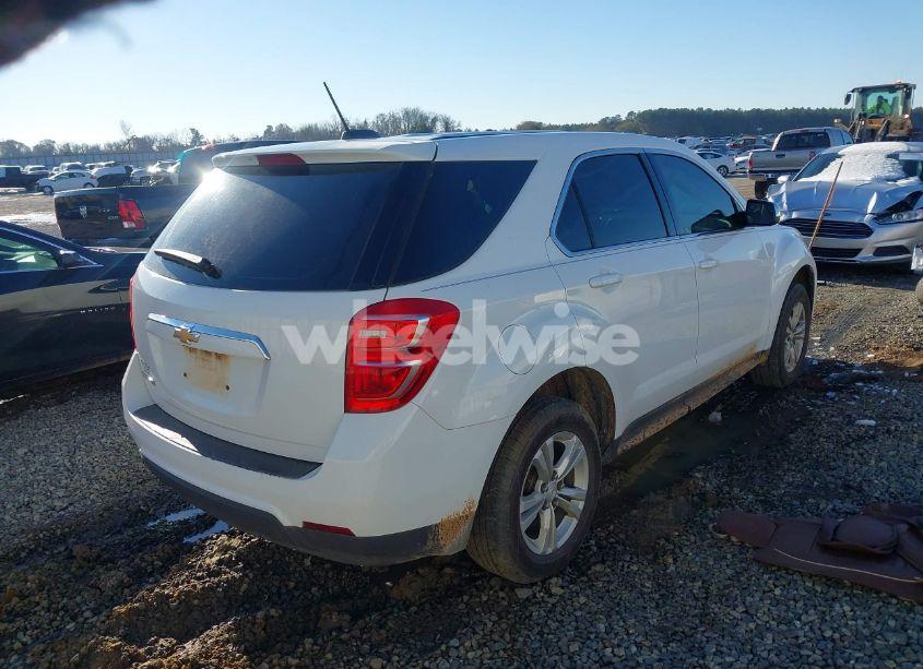 Photo 4 of 2017 Chevrolet Equinox LS (VIN 2GNALBEKXH1533143)