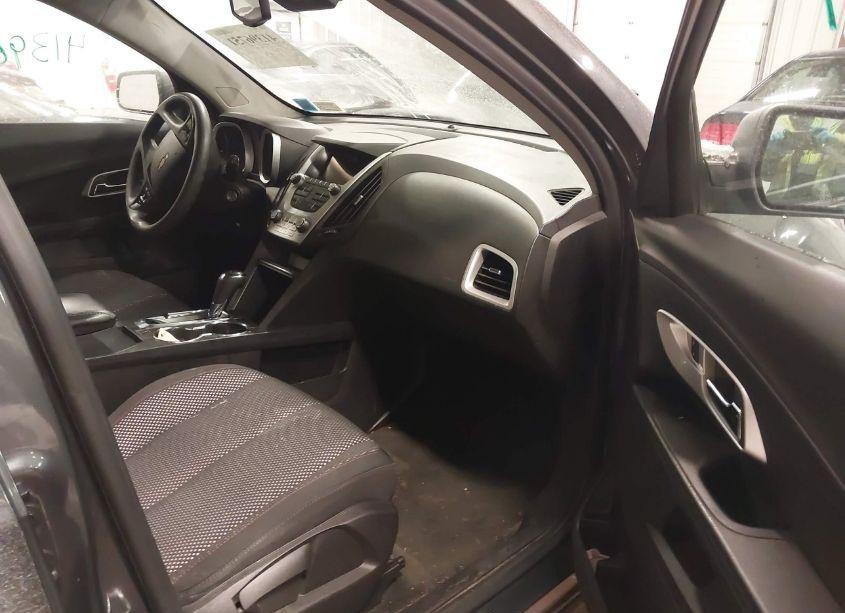 Photo 5 of 2017 Chevrolet Equinox LS (VIN 2GNALBEKXH1578163)