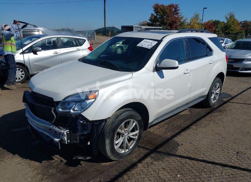 Photo 2 of 2016 Chevrolet Equinox LT (VIN 2GNALCEK0G1140031)