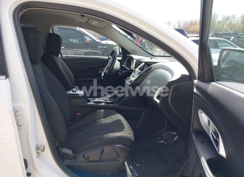 Photo 5 of 2016 Chevrolet Equinox LT (VIN 2GNALCEK0G6153378)