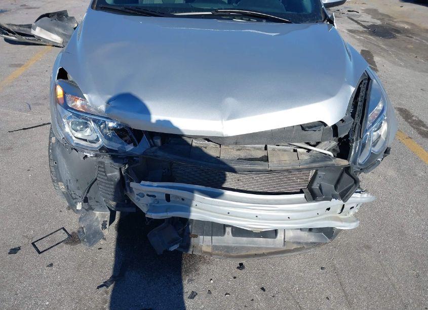 Photo 6 of 2017 Chevrolet Equinox LT (VIN 2GNALCEK0H1537188)