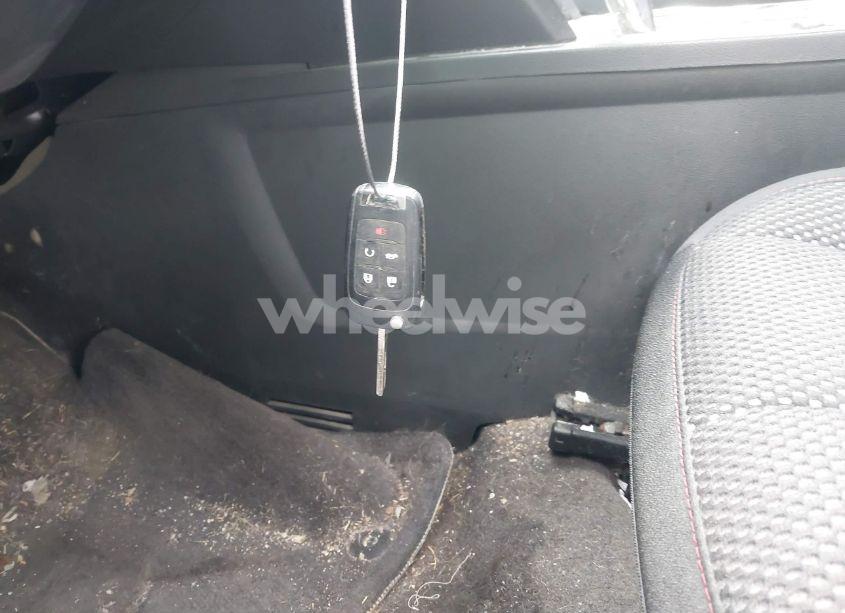 Photo 11 of 2016 Chevrolet Equinox LT (VIN 2GNALCEK1G6154992)